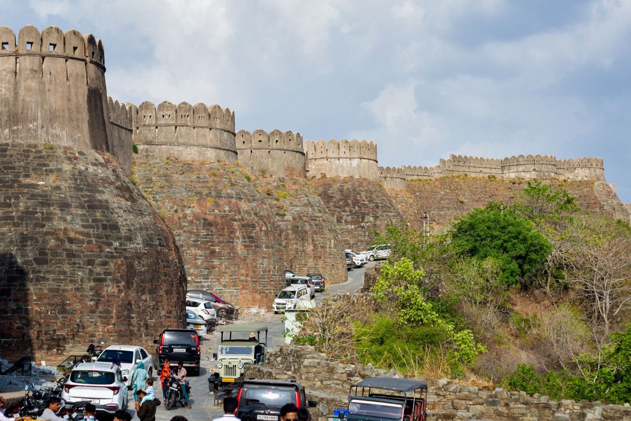 Kumbhalgarh Fort and its famous defensive wall across the Aravalli Hills in Rajasthan