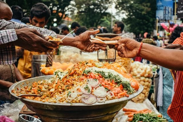 Jaipur Street Food Tour Guide: What to Eat and Expect