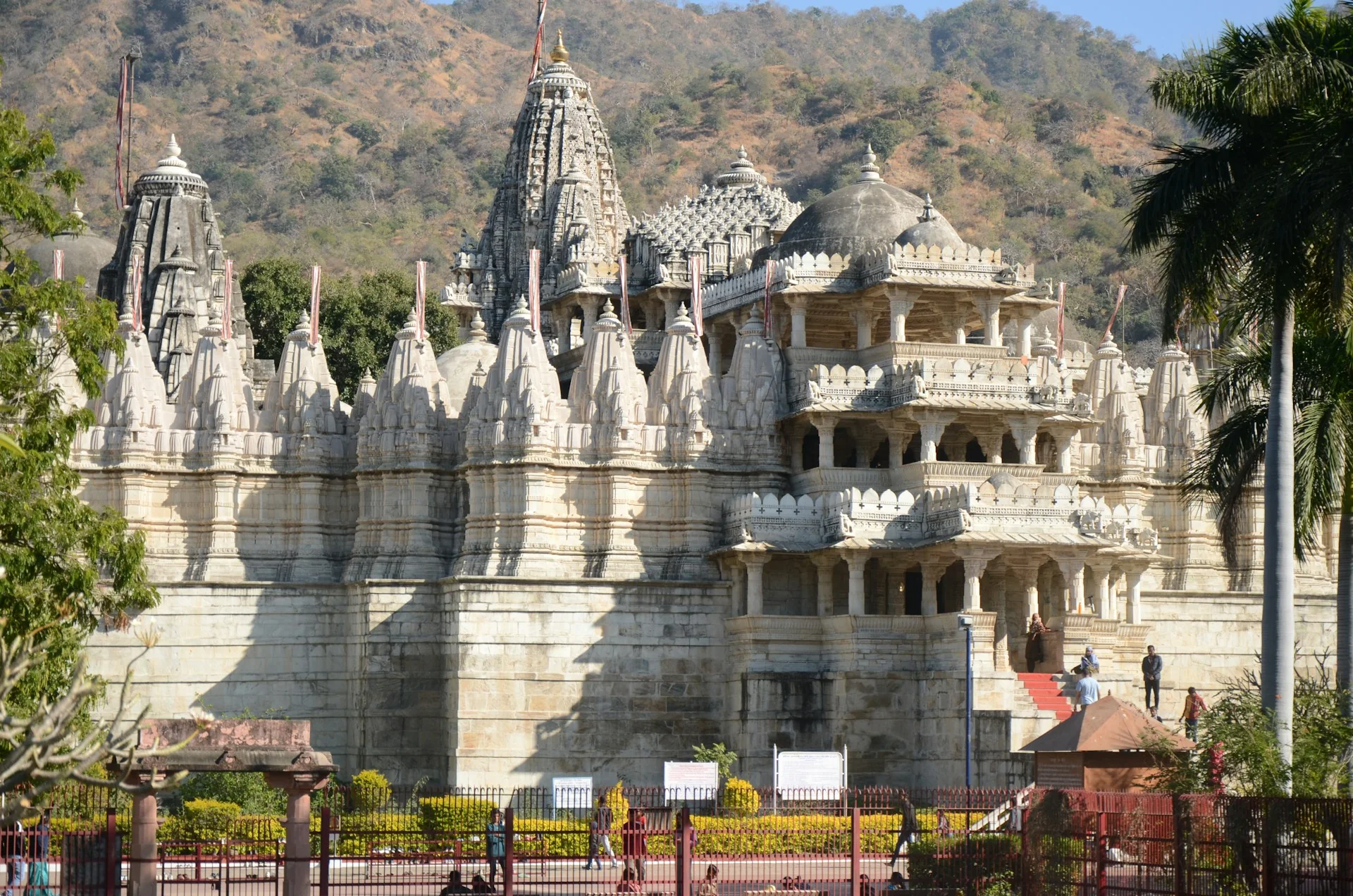 Kumbhalgarh and Ranakpur day trip from Udaipur — photo 13