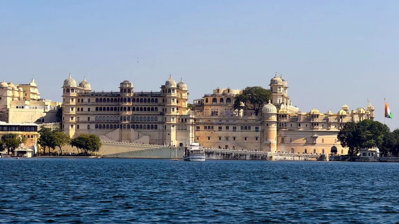 Udaipur Private Full-Day City Tour with Optional Boat Ride